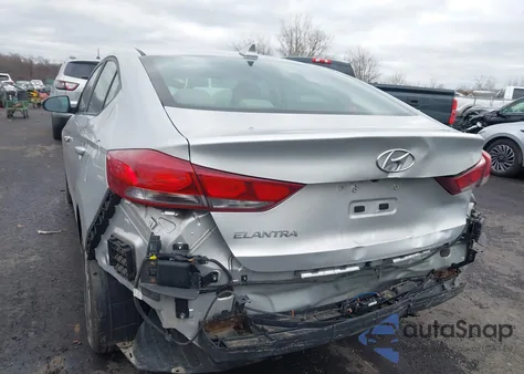 2017 Hyundai Elantra Se z USA, uszkodzony, nr VIN 5NPD84LF3HH041397